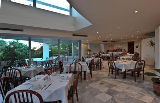 Otel Rodon 3*